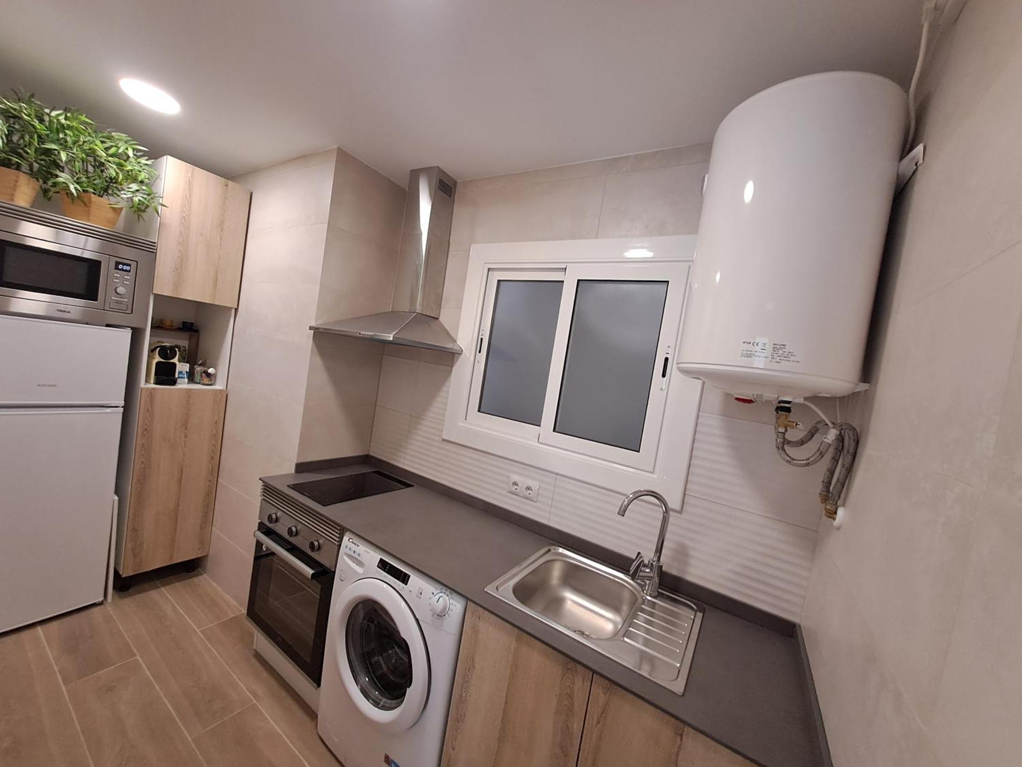 Barcelona Airport Mi Colibri Homestay *
